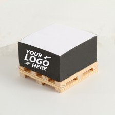 4in x 4in Non-Adhesive Note Cubes with Wooden Pallet
